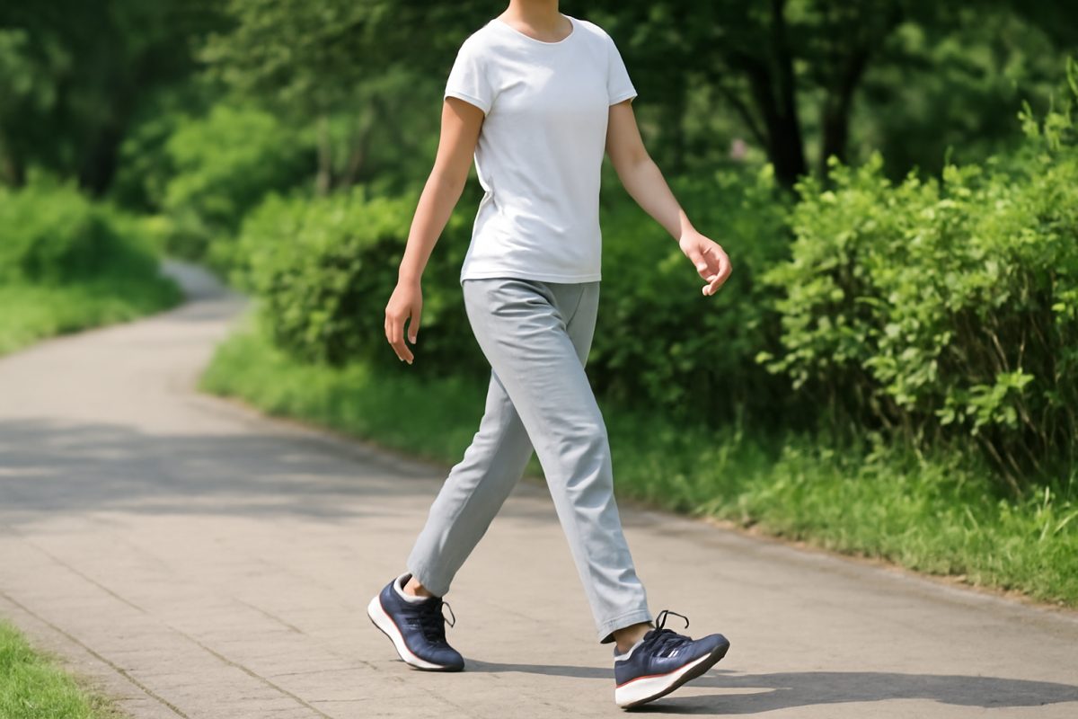 呼吸が乱れない歩き方——「鼻から吸って口から吐く」を味方にする